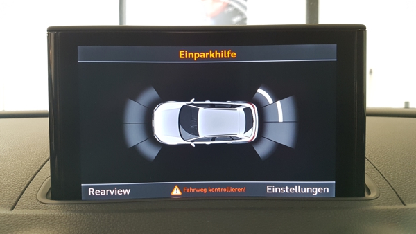 A3 8V Einparkhilfe automatisch aktivieren