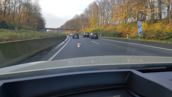 A4 B9 8W Verkehrsszeichenerkennung