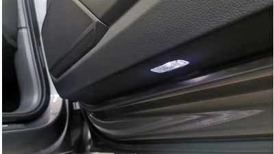 AUDI Q4 e-tron LED Türbeleuchtung Einstiegsleuchte Nachrüstpaket