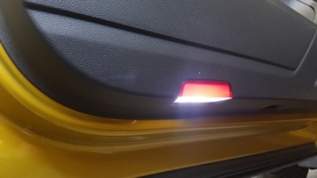 t-roc-einstiegsbeleuchtung-1